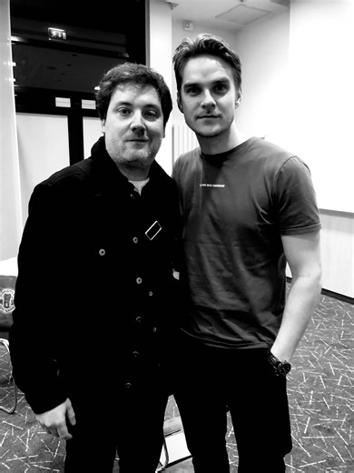 Il y a des rencontres sympa dans la vie… #hvitserk #marcoilso #vikings #vo #vf #convention #panel #fromkattegattoparis #doublage #ilovemyjob