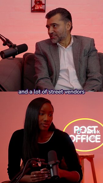 Let’s talk festive budgeting... Did you know over £600 million in withdrawals is made on the Monday before Christmas? If you’re attending a #ChristmasMarket , popping a note in an Xmas card or making your money stretch until Jan, here’s a few things you might want to consider - courtesy of Postmaster Dipesh!