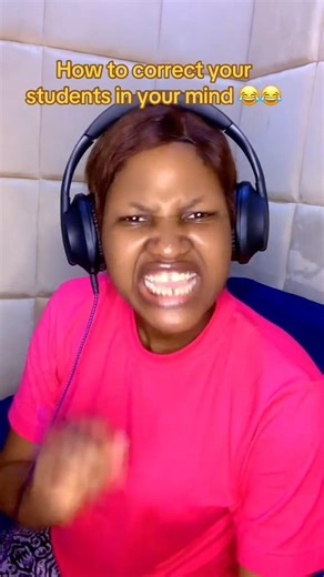 How teachers correct their students in their minds. #easyenglisheveryday #onlinetutoring #trending