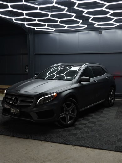 GLA 250: висока позиция, стегнато поведение и онзи комфорт, който очакваш от Mercedes.😎 Ако и Вие искате автомобил на до 30%, а в някои случаи и до 50% по-ниска цена спрямо българския пазар, свържете се с нас!🤝 #ТРИУМФКАРС