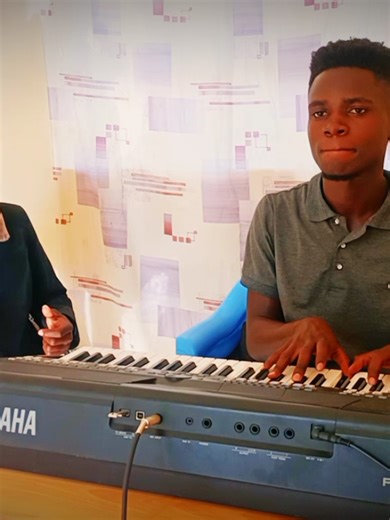 Learn Piano Songs with Easy Tutorials