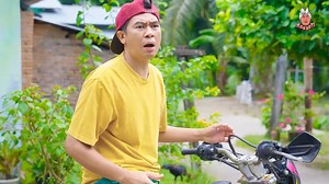 2.3M views · 24K reactions | RISMA KECELAKAAN PART 1 follow keseharian mak beti di sini  @MakBetiMakNong BELI SPRINGBED dari Mak beti di sini ya https://linktr.ee/makbeds BELI PERUMAHAN MAK BETI di sini bit.ly/MauRumahTanyaMakBetiLah UPLOAD SETIAP HARI YA NAKKU #makbetiterbaru #videomakbeti #update #updateBetizenmakbeti #makbeti #ceritamakbeti | Arif Muhammaddd | Facebook