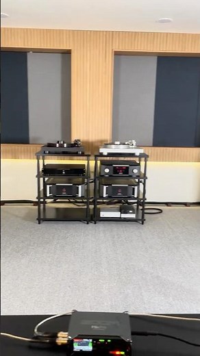 Recording Titan Acoustics Turntable using Electrocompaniet, Mark Levinson & Wilson Audio Alexia V