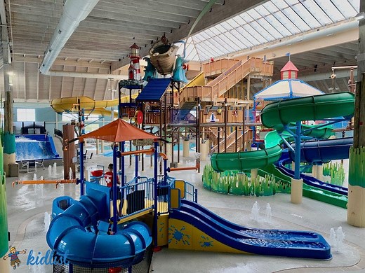 22 Indoor Water Parks Near Chicago for a Winter Escape Within Driving Distance