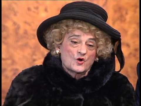 Les grosses têtes : La baronne de la tronche en biais (Sim et Balutin)