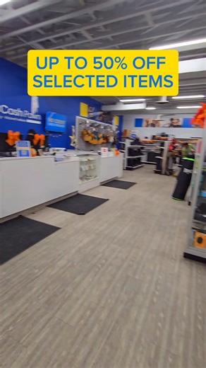 Take a quick tour with us 👀 Our Boxing Week Sale is on from Dec 20–31: • 20% OFF everything • Up to 50% OFF selected deals • 40% OFF Makita, Ridgid & Ryobi tools We kicked it off early and kept it running longer so you’ve got more time to save, not just one hectic day. Drop by and see what you can score before Dec 31. 🎁 | SmartCash Pawn