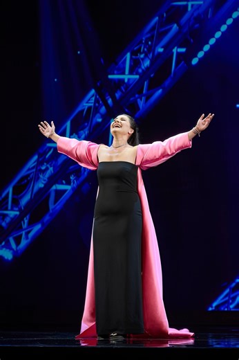 Want to try opera but not sure you'll understand it? Surtitles make it easy. Experience it yourself this winter with RIGOLETTO and THE BARBER OF SEVILLE. coc.ca/tickets | Canadian Opera Company