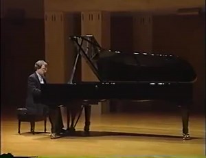 Hamelin plays plays "Hungarian Rhapsody No.2" by Liszt | Pianoforte