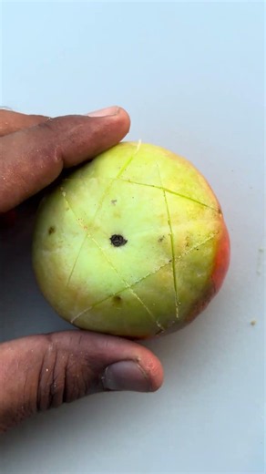 #fruit #cuttingart #fruitcutting #trending #satisfying #cuttingskills