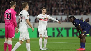 Stuttgart-Stürmer angefressen - Undav: "Der Linksverteidiger lag 37 Mal auf dem Boden"