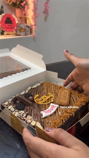 Nandini Pinjani | Home Baker | Baking Instructor | Home Chef | Day13-daily order series 🫶🏻 #viralreels #reelsındia #reelsofinstagram #reelsviralシ #daily #feedfeed #hamperforher #brownies | Instagram