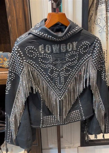 POV: você é apaixonada por moda country e foi para o Texas