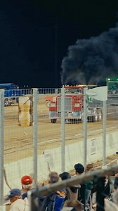 412 reactions · 13 shares | Who doesn’t love a good sled pull 落 She was three wheeling while putting in work  #dieselworld #dieseltrucks #dieselpower #dieseltruck #sledpull | Diesel World | Facebook