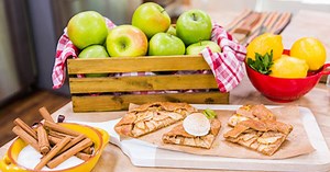 Chef Graham Elliot's Apple Tart