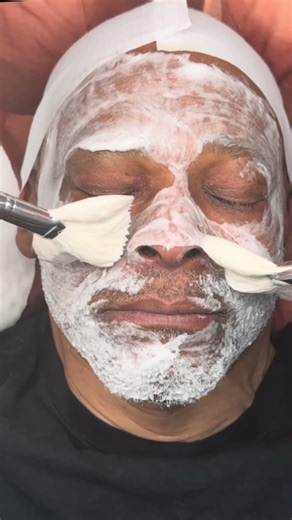 ASMR Men's Bubble Bath Facial