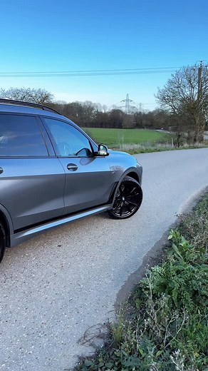 Just arrived... 2022 BMW X7 40d 🩶 Now available at Saxtons 📍 #Bmw #bmwx7 #suv #x740d #luxury | Saxtons