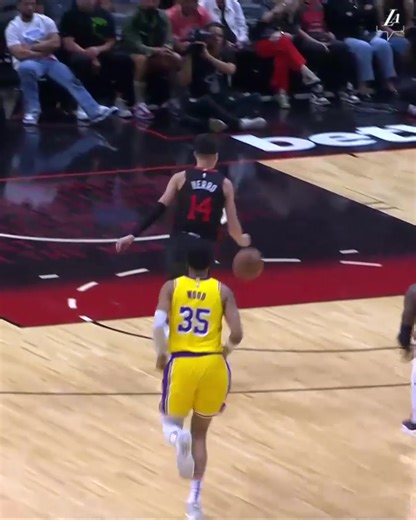 513K views · 27K reactions | CHASEDOWN BLOCK BY BRON | Los Angeles Lakers | Facebook