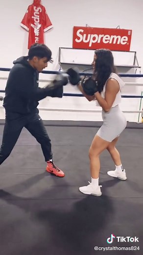 Watch and see 👀🥊 #Boxing #BoxingActive #BoxingTraining #BoxingLife #FYp #ForYou #ForU #ForYouPage #FitGirl #MittWork #WaitForIt #WatchAndSee #Gym