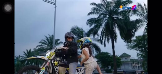 Asmara Gen Z: Aqeela Calista dan Fattah Syach