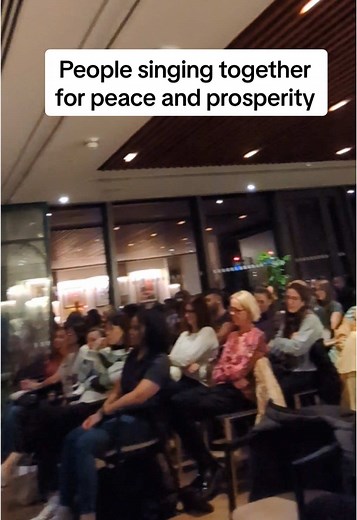 Performing my song #ohlord and singing with the audience 😍 @Sofar Sounds #fyp #soul #blues #myprayer #peaceandharmony #audienceparticipation 🫶