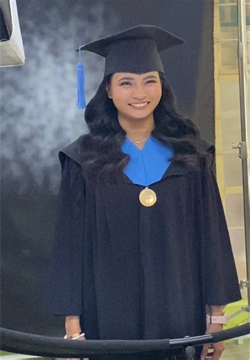 Graduation Pictorial Memories: Wearing the Black Toga