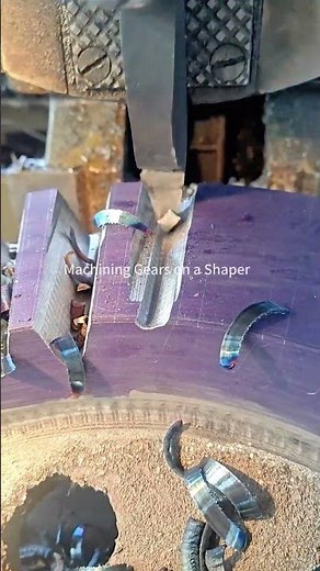 Machining Gears on a Shaper #gearhobbing #machine #gearmanufacturing #automobile #gearshop #cncmill
