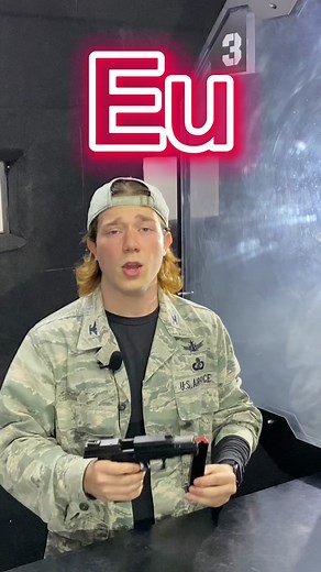 Replying to @danylosena_ eu estou aqui com a taurus th380 uma pistola muito interessante e que comporta quase 20 munições #taurus #armas #th380 #lucasreview #lucasfackricamargo #lucasfackricamargoasmr #clubedetiro