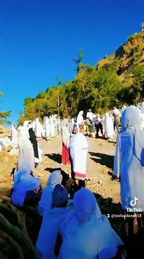 ታህሳሥ ሃያ አራት ቀን የፃድቁ አባታችን አቡነ ተክለ ሃይማኖት በረከቱ አማላጂነቱ አይለየን!