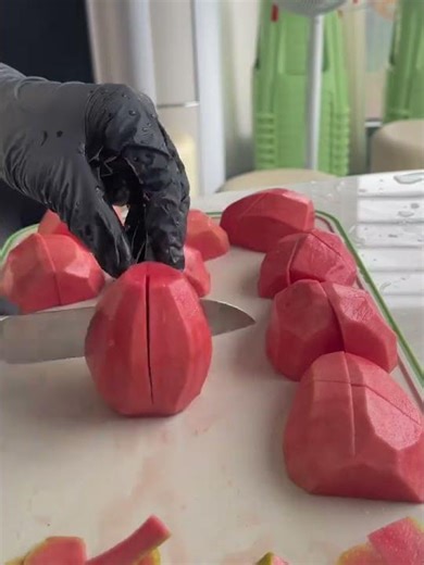 GuavaRed Heart Guava: The Secret to Indulgent Eating