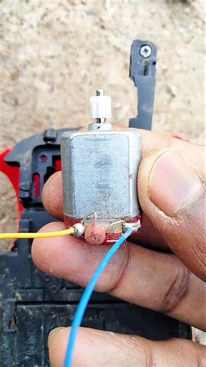 finding motor in old remote control car 🚗 || motor dhundhe remote control car