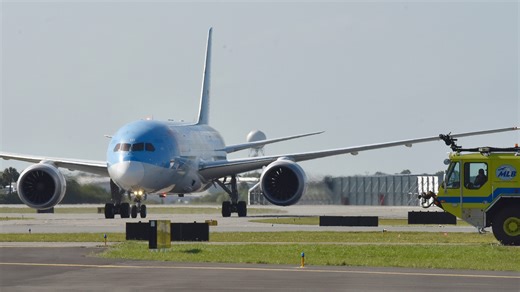 Melbourne airport officials hope large land buy attracts aeronautical facility, hundreds of jobs