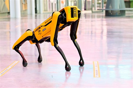 NYPD Reverses Course After New Yorkers Freak Out at Police ‘Robodog’ Reminiscent of Black Mirror ...