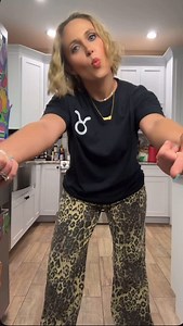 I’m home bound 🏠 dc: @dancinggbari #dancemoms #millenials #dancechallenge #dance #trend | Shawna Sidebottom