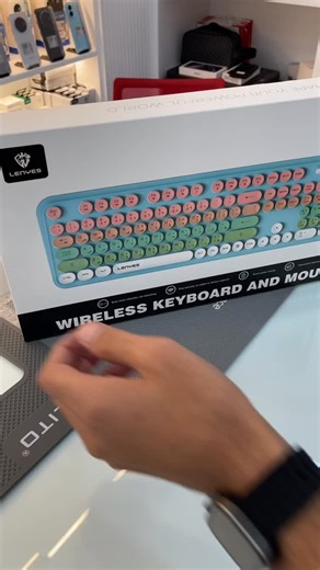 LENYES wireless Keyboard and muse set ⌨️️ كيبورد وماوس من شركة...