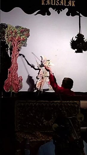 This Traditional Indonesian Performance Is Amazing! 😍 | Wayang Kulit | Traditional Indonesian Art