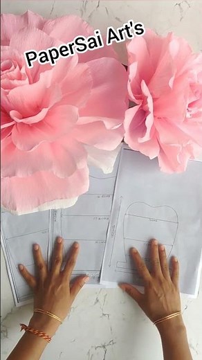 One template three giant crepe paper flowers and ZERO hot glue! 🚫🔫,flores de papel‪@PaperSaiarts‬