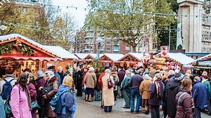 Lille lights up: the Christmas village opens its doors