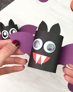1.3M views · 19K reactions | 驪 A spooky bat idea for fall https://www.simpleeverydaymom.com/toilet-paper-roll-bat-craft/ | Simple Everyday Mom | Facebook