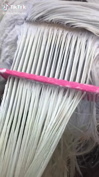 Missing the beach? Hit the bleach 🏝 fresh bleach by Freddie 🏝 #bleachlondon #asmr #hairlucination #totalbleach