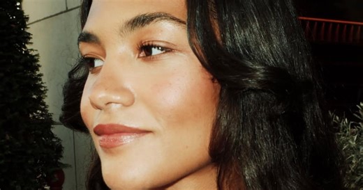 Los mejores protectores solares en barra y con color que vas a amar