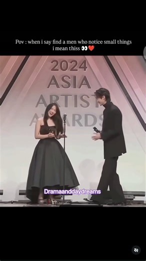 “Cute real-life moments from Lovely Runner at an award show.” #lovelyrunner