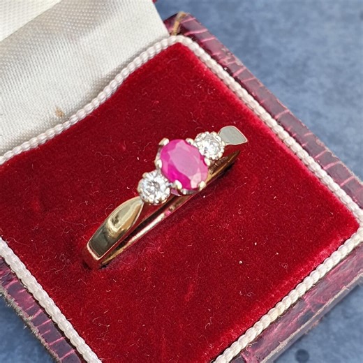 Vintage 9ct Gold Ruby & Diamond Trilogy Ring 1987 2.45g Hallmarked 375 Solid 9kt Yellow Ladies Jewelry Retro Jewellery - Etsy
