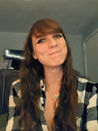 I think he was flirtinggg 😏😏😏