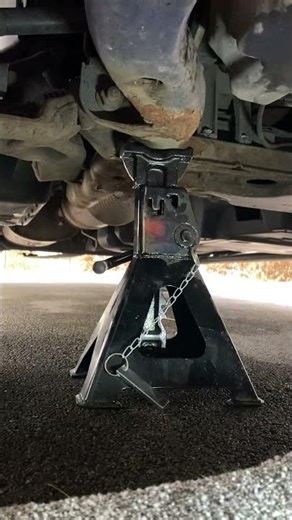 Where to put Axle Stands on a VW T6 – Safe Jack Points Explained #shorts