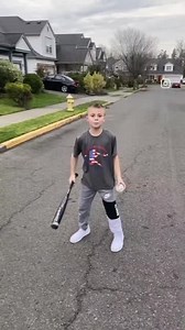 #EGOPromotions - I’mma sign the bat!!!! PYA-OWOW! ✍️ #EGO #WindowsXP #WIndows95 #LogOff #Boxingego | Boxingego