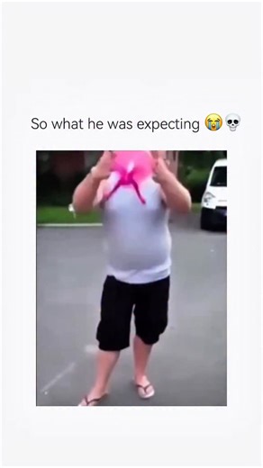 kentroleo on Instagram: "That moment when someone confidently steps into a situation, only for reality to throw a complete curveball — that’s what we call expectation vs. reality. Psychologists say it’s tied to prediction error: our brains constantly make guesses about outcomes, and when things don’t match, we experience surprise, shock, or instant regret. That awkward pause, jaw drop, or stumble? That’s your brain scrambling to rewrite its mental script. It’s also why viral fails are so addicti