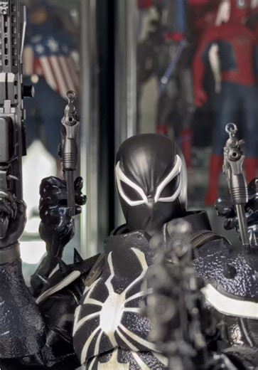 *1/6 scale toy accessory for action figures. This is a collectible prop, not real. Hot Toys Agent Venom Unboxing ASMR #asmr #hottoys #unboxing #agentvenom #venom