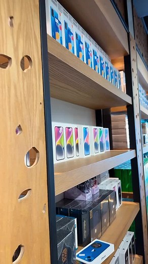 Explore the Latest Smartphones in Retail Display