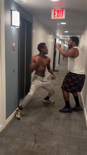 Comedian buckwild | We listen and we don’t judge sike I do… Tay let this six chicken wings fried hard with extra hot sauce beat beat the fight smh he really... | Instagram