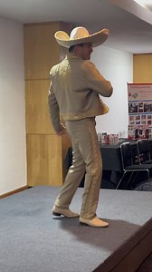 1.1K reactions · 250 shares | Excelente interpretación en Lengua de Señas Mexicana ( Comunidad sorda ) | ASEY | Facebook